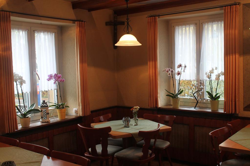 Gasthaus Zur Sonne Freiburg im Breisgau Exterior photo